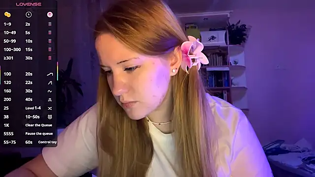 PandaFluff online show from September 2025 04:51:01 PM