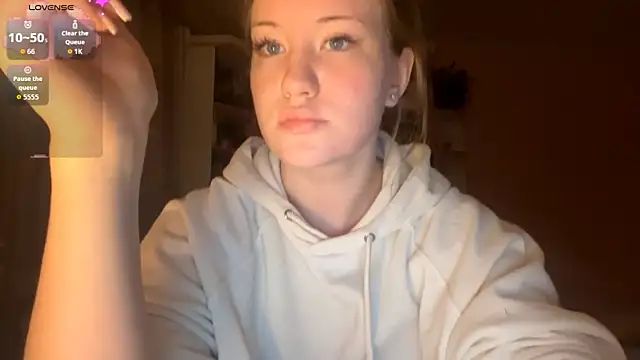 PandaFluff online show from February 2026 05:39:02 PM