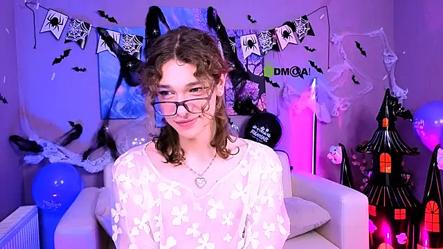 Snapshot of kevi_sunn chatting on October 2025 07:57:02 PM kevi sunn online show from October 2025 07:57:02 PM