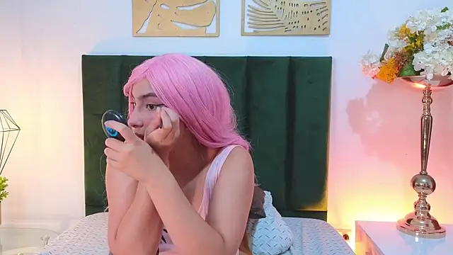 AkashaMoon  online show from September 2025 12:05:01 PM