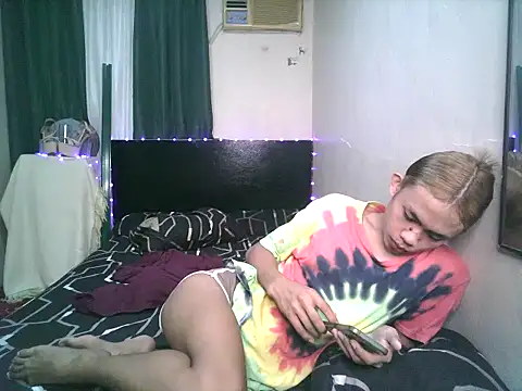 Snapshot of Sweet-shopia chatting on October 2025 08:00:02 AM Sweet-shopia online show from October 2025 08:00:02 AM