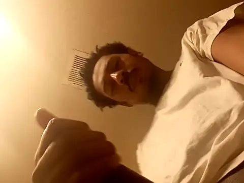 Snapshot of Yungandhungd chatting on September 2025 12:21:02 PM Yungandhungd online show from September 2025 12:21:02 PM