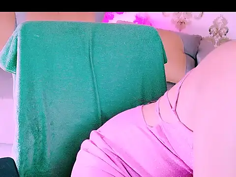 Snapshot of My_Rose chatting on November 2025 04:13:02 AM My Rose online show from November 2025 04:13:02 AM