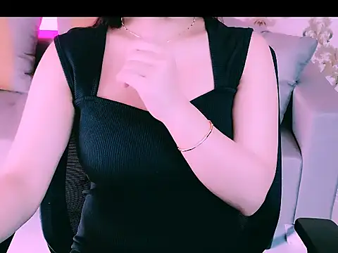 Snapshot of My_Rose chatting on December 2025 03:37:02 AM My Rose online show from December 2025 03:37:02 AM