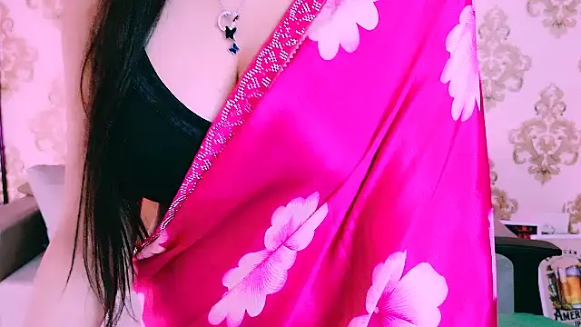 Snapshot of My_Rose chatting on January 2026 12:15:02 AM My Rose online show from January 2026 12:15:02 AM