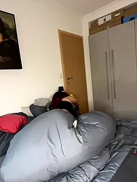 Snapshot of OliviaaFischer chatting on October 2025 03:36:01 PM OliviaaFischer online show from October 2025 03:36:01 PM