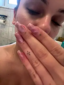 OliviaaFischer online show from December 2025 02:34:01 PM