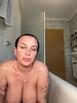 OliviaaFischer online show from May 2026 05:42:01 PM
