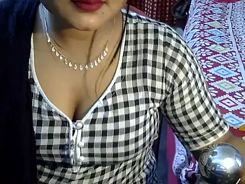 Snapshot of Nusrat_Faria07 chatting on October 2025 02:56:02 AM Nusrat Faria07 online show from October 2025 02:56:02 AM