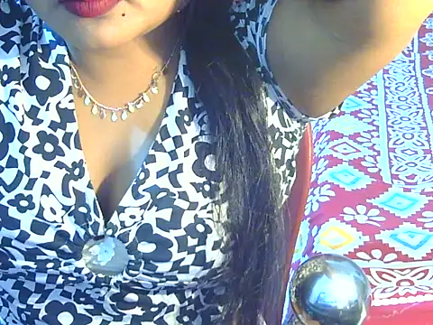 Snapshot of Nusrat_Faria07 chatting on October 2025 08:57:01 PM Nusrat Faria07 online show from October 2025 08:57:01 PM