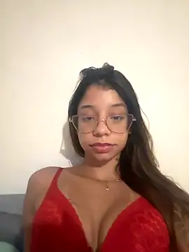 Snapshot of FadaPerigosa chatting on October 2025 04:08:02 AM FadaPerigosa online show from October 2025 04:08:02 AM