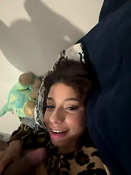 Snapshot of FadaPerigosa chatting on December 2025 03:01:02 AM FadaPerigosa online show from December 2025 03:01:02 AM