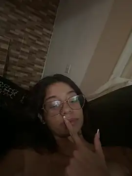 Snapshot of FadaPerigosa chatting on January 2026 03:33:01 AM FadaPerigosa online show from January 2026 03:33:01 AM