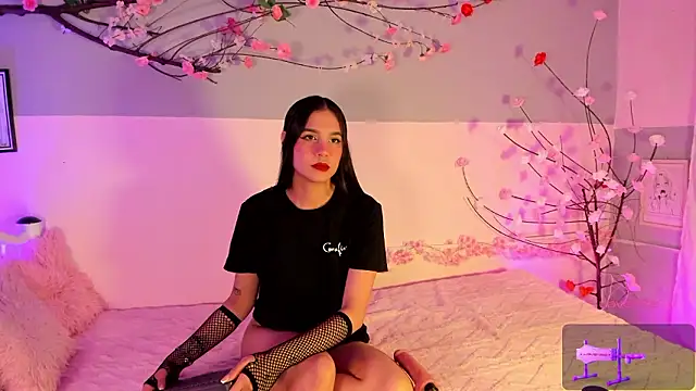 Emmiicute online show from February 2026 08:26:02 PM