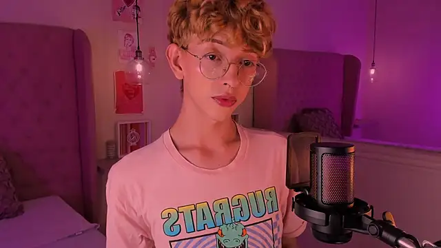 imDamiano online show from October 2025 09:47:02 PM