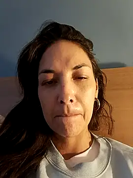 Snapshot of Alfonsina_ chatting on March 2026 11:18:01 PM Alfonsina online show from March 2026 11:18:01 PM