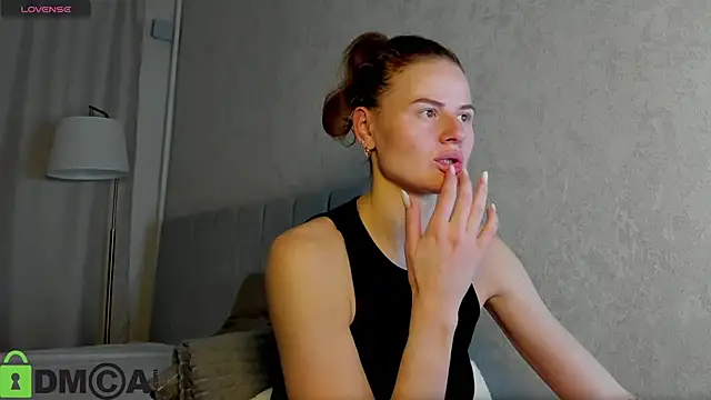 Wanda Gomez online show from October 2025 02:29:01 PM