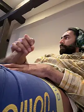 Snapshot of SergioGarcia93 chatting on December 2025 12:29:01 AM SergioGarcia93 online show from December 2025 12:29:01 AM