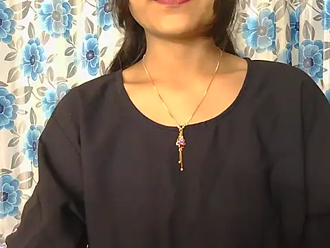 hoty-priya online show from March 2026 06:40:02 AM