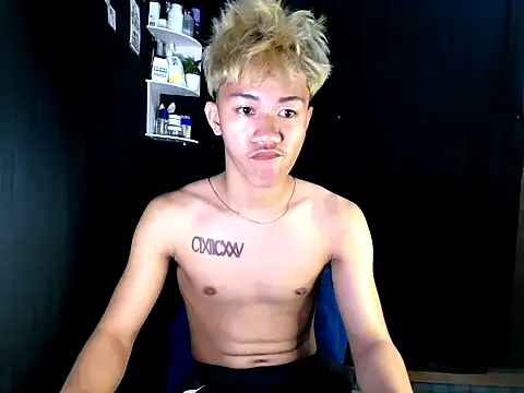 Snapshot of naughtyboyloy_0 chatting on December 2025 02:55:01 PM naughtyboyloy 0 online show from December 2025 02:55:01 PM