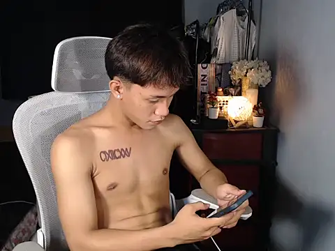 Snapshot of naughtyboyloy_0 chatting on February 2026 05:25:01 PM naughtyboyloy 0 online show from February 2026 05:25:01 PM