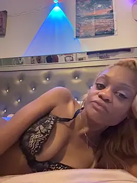 Snapshot of Angelbunnyy chatting on February 2026 02:49:02 PM Angelbunnyy online show from February 2026 02:49:02 PM