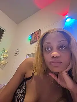 Snapshot of Angelbunnyy chatting on February 2026 07:40:01 AM Angelbunnyy online show from February 2026 07:40:01 AM