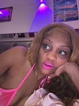 Snapshot of Angelbunnyy chatting on February 2026 01:01:02 PM Angelbunnyy online show from February 2026 01:01:02 PM