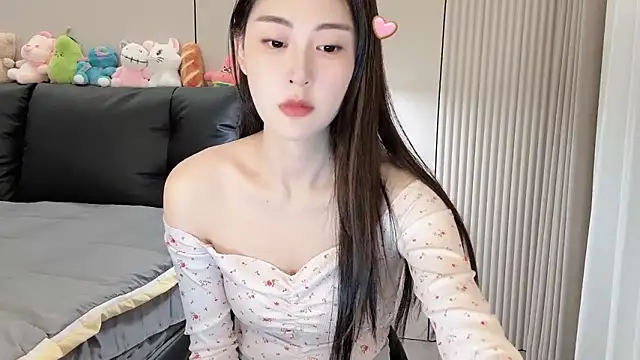 Aquarius-002 online show from September 2025 02:18:02 PM