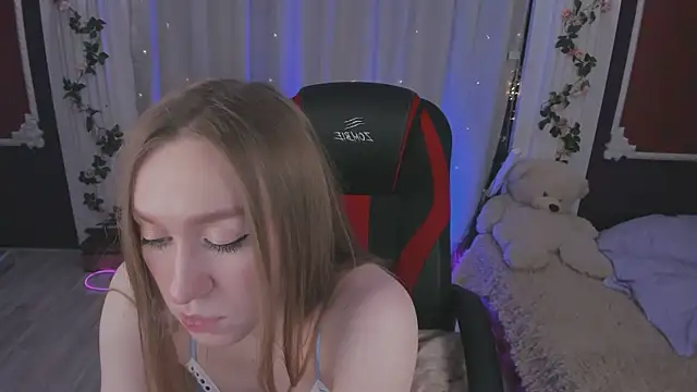 Snapshot of -Seava chatting on November 2025 02:39:02 PM -Seava online show from November 2025 02:39:02 PM