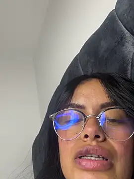 Melissa coch online show from October 2025 04:36:01 AM