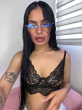 Melissa coch online show from December 2025 04:36:01 PM