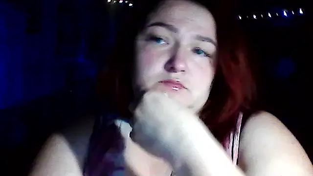 Snapshot of AngelQSky chatting on December 2025 06:03:01 PM AngelQSky online show from December 2025 06:03:01 PM