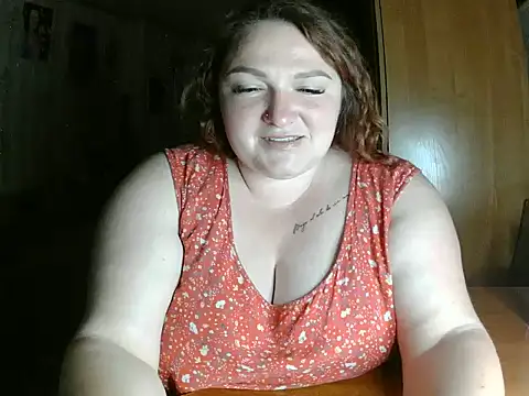 Snapshot of AngelQSky chatting on June 2026 08:13:01 PM AngelQSky online show from June 2026 08:13:01 PM