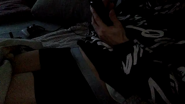 Breezydicksn online show from October 2025 03:47:02 PM