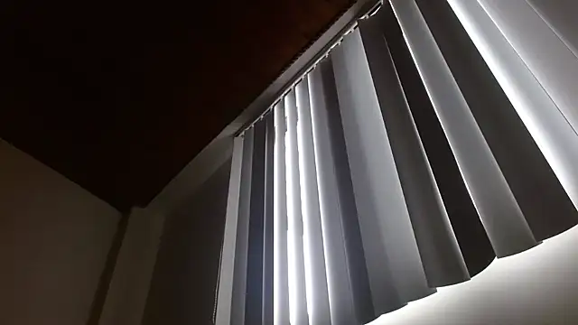 Crystal Star  online show from February 2026 12:58:02 PM