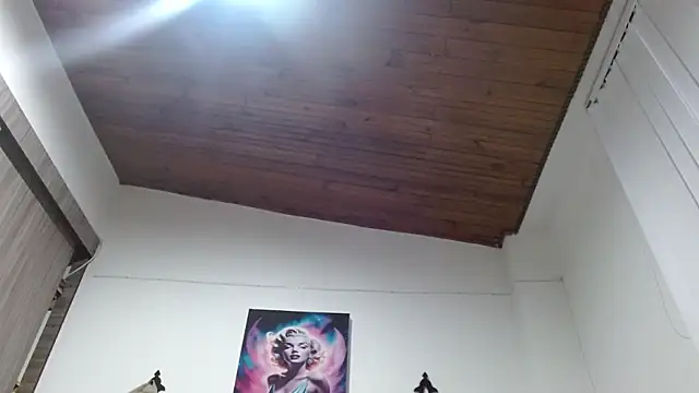 Crystal Star  online show from March 2026 11:16:01 AM