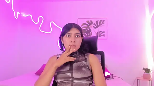 Cherrydollxx online show from October 2025 12:44:02 PM