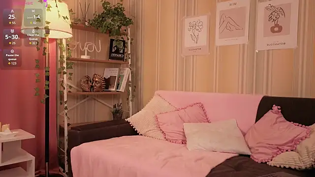 Snapshot of Winaria chatting on September 2025 04:33:02 AM Winaria online show from September 2025 04:33:02 AM