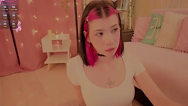 Snapshot of Winaria chatting on October 2025 04:27:01 AM Winaria online show from October 2025 04:27:01 AM