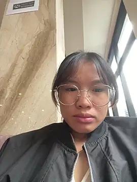 Snapshot of QueenLink chatting on September 2025 02:49:02 AM QueenLink online show from September 2025 02:49:02 AM