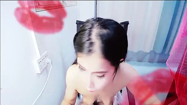 Snapshot of Brosnahan chatting on September 2025 12:47:01 AM Brosnahan online show from September 2025 12:47:01 AM