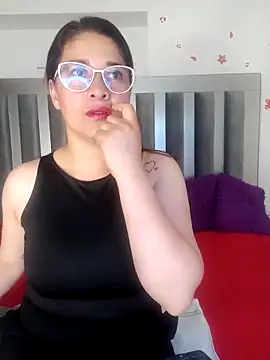 Snapshot of Alana_steel_1 chatting on September 2025 07:35:01 PM Alana steel 1 online show from September 2025 07:35:01 PM