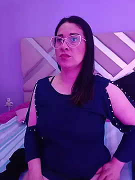 Alana steel 1 online show from November 2025 12:04:01 PM