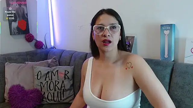 Alana steel 1 online show from April 2026 07:29:01 PM