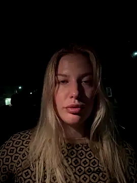 Snapshot of Chloemillerrxx chatting on September 2025 03:41:02 AM Chloemillerrxx online show from September 2025 03:41:02 AM