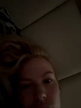 Snapshot of Chloemillerrxx chatting on September 2025 03:56:02 PM Chloemillerrxx online show from September 2025 03:56:02 PM