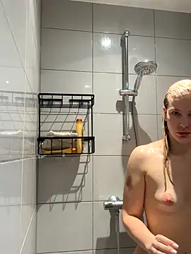 Snapshot of Chloemillerrxx chatting on September 2025 01:12:02 PM Chloemillerrxx online show from September 2025 01:12:02 PM