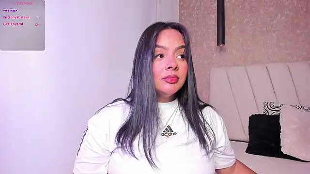 Snapshot of Amaranta_carey chatting on April 2026 01:06:02 AM Amaranta carey online show from April 2026 01:06:02 AM