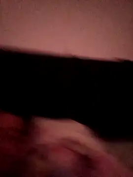 Snapshot of Ffeenniizz chatting on April 2026 03:40:02 AM Ffeenniizz online show from April 2026 03:40:02 AM